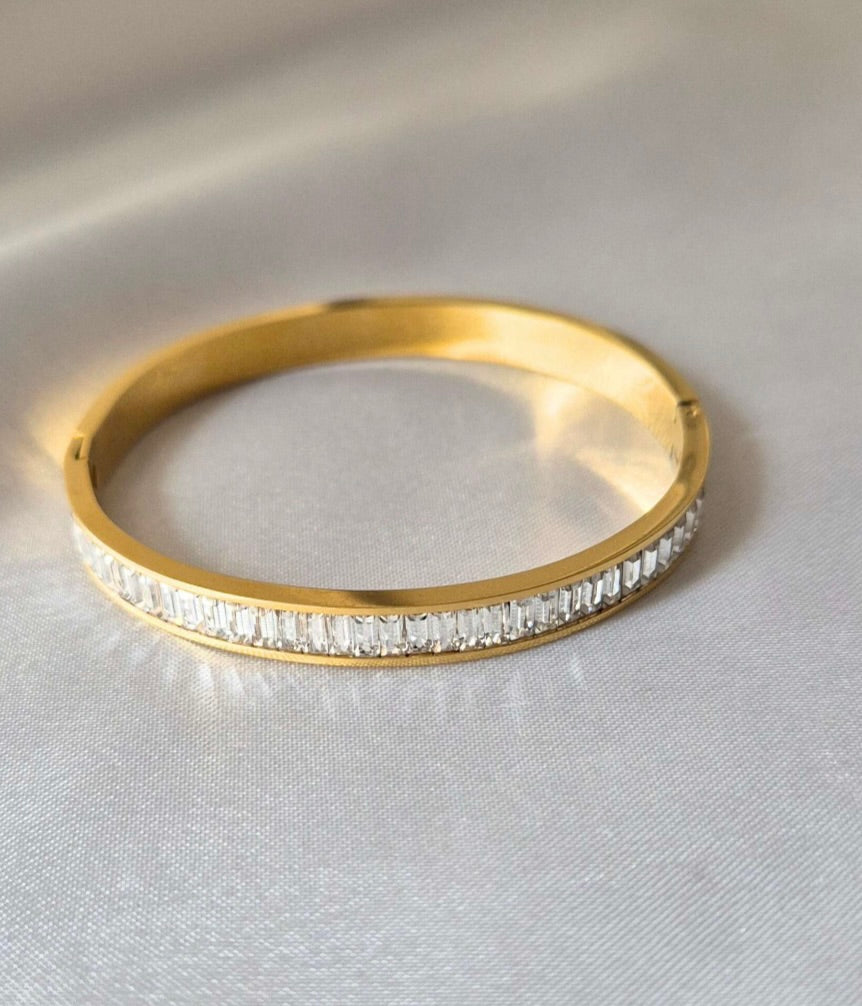 Crystaltrace Bangle